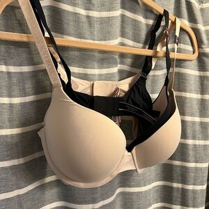 Victoria’s Secret T-shirt push-up full coverage bra